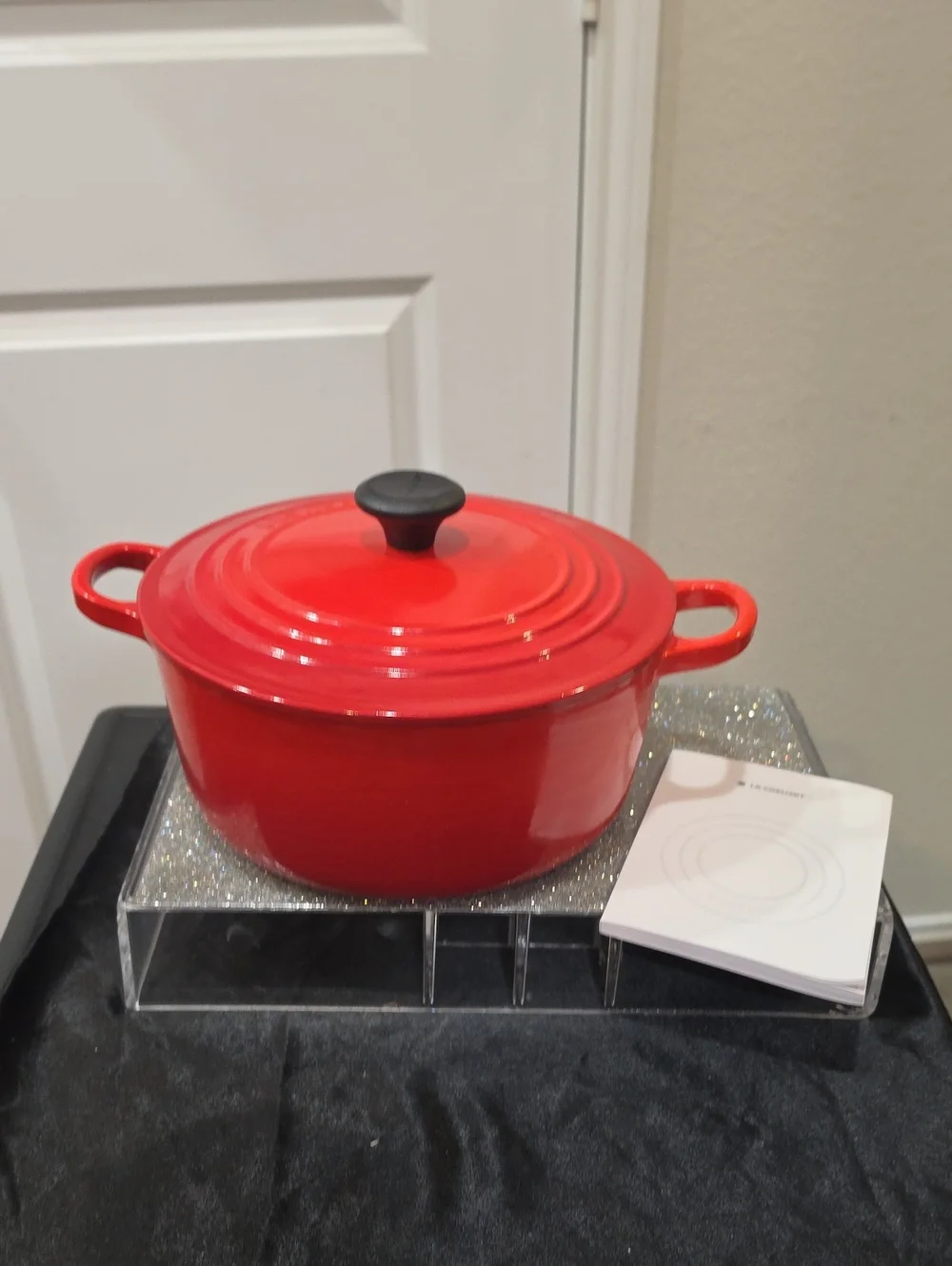 Le Creuset Enameled Cast Iron Signature Round 3.5QT Dutch Oven-Cerise/Cherry Red